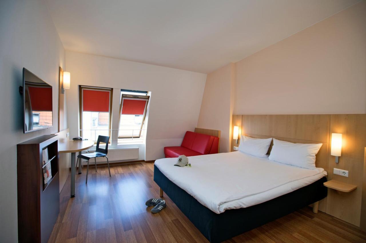ibis Berlin City Süd Exterior foto